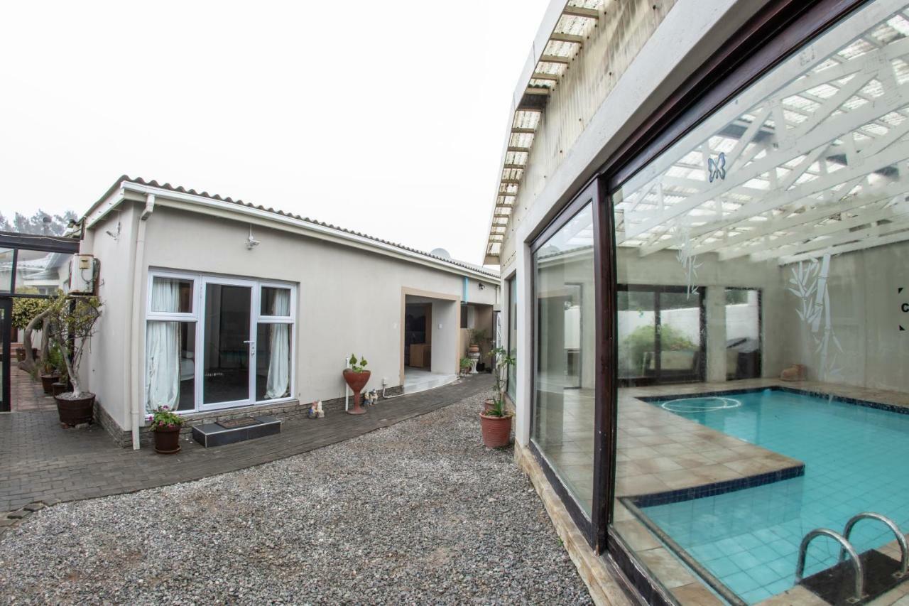 Meransha Self Catering Cc Walvis Bay Exterior foto